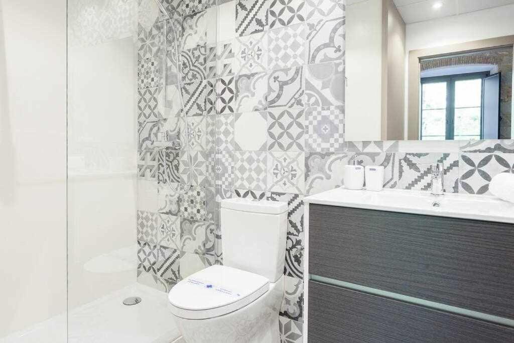 ז'ירונה Sleep & Stay Home With Balcony Bonaventura 3 מראה חיצוני תמונה
