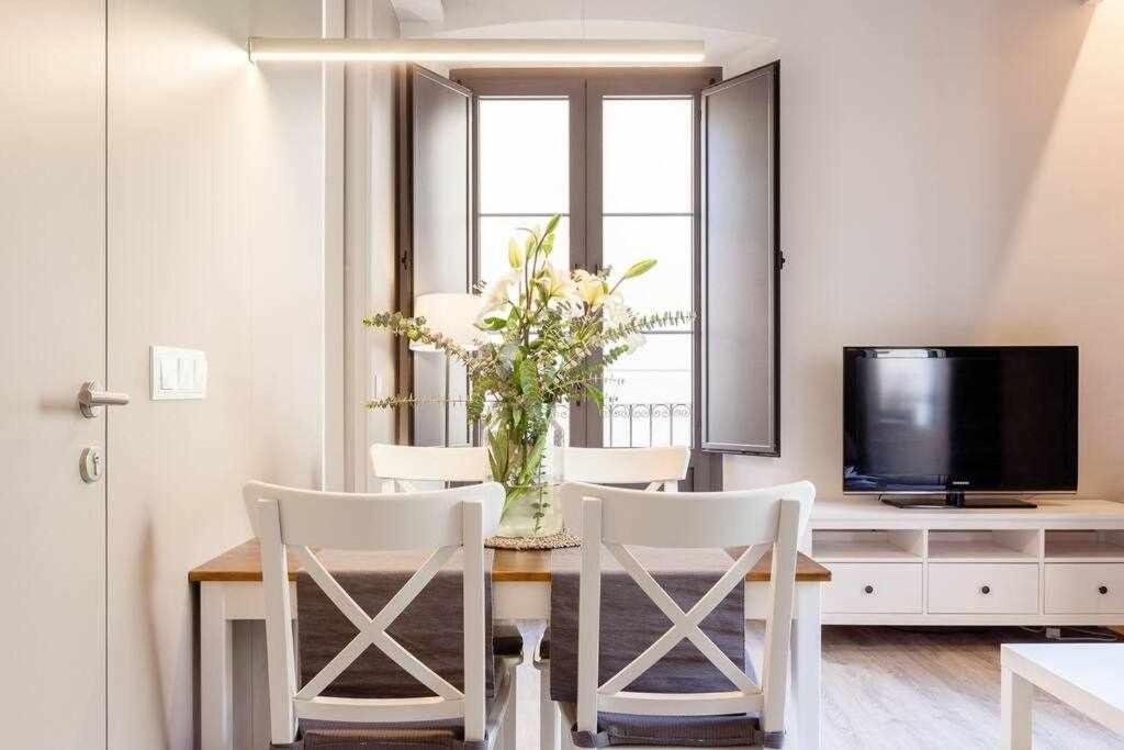 ז'ירונה Sleep & Stay Home With Balcony Bonaventura 3 מראה חיצוני תמונה